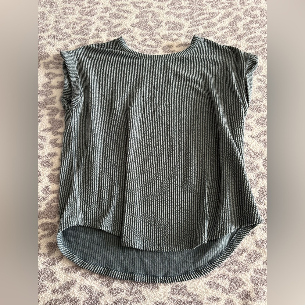 ribbed short sleeve top